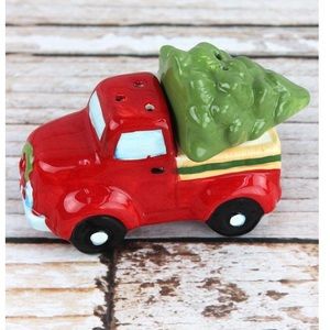 Christmas Salt & Pepper Shakers - Old truck & tree